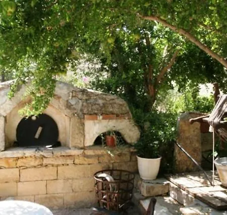 Nicolas And Maria's Cottages בית כפרי