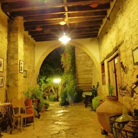 Nicolas And Maria's Cottages בית כפרי