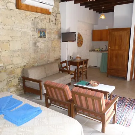 בית כפרי Nicolas And Maria's Cottages Anoyira